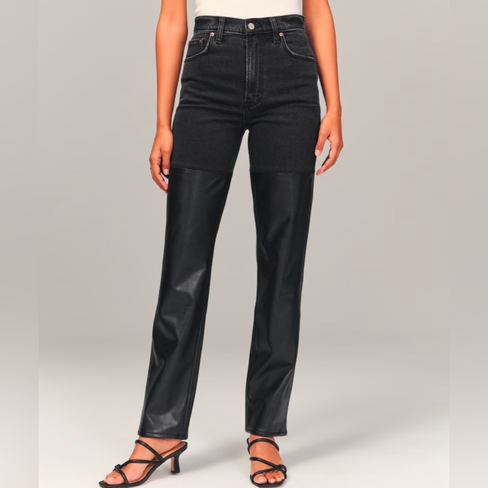 Abercrombie Mixed Fabric Ultra High Rise 90’s Straight Jean